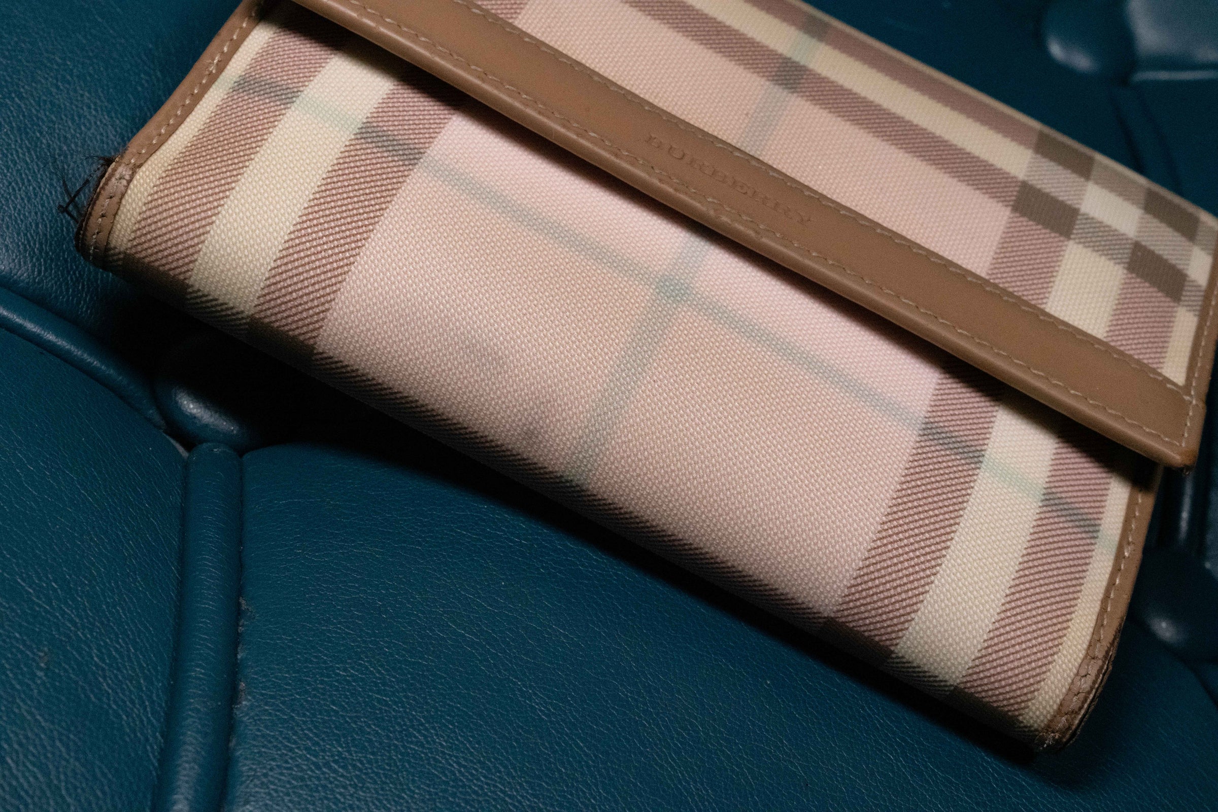 Burberry Wallet Nova Check Pink Small W/ Dust-bag | ReAdore Shop