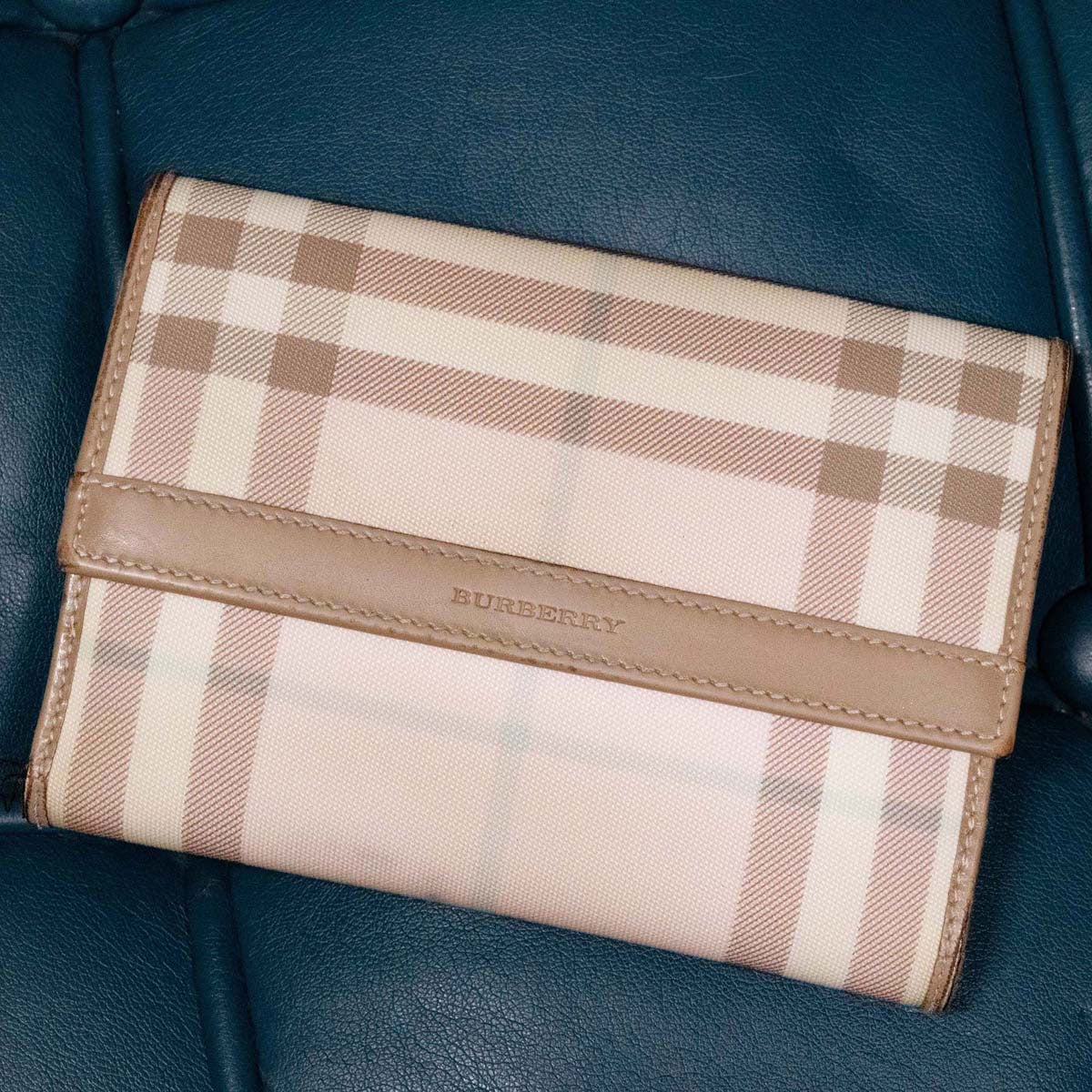 BURBERRY Candy Check Kiss Lock Wallet Pink 11106